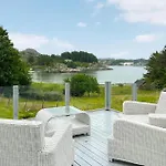 Cozy Home In Hellvik With Wifi